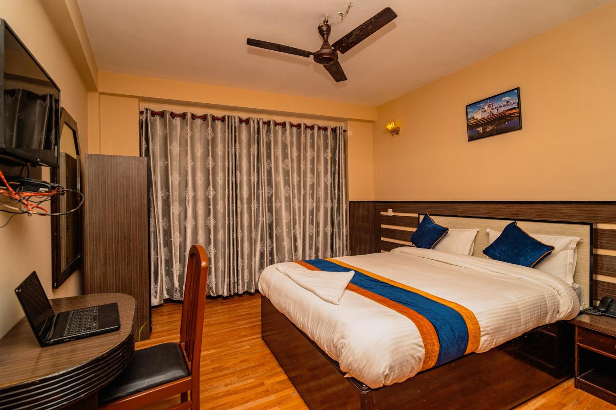 Karma Travellers Home Kathmandu Exterior photo